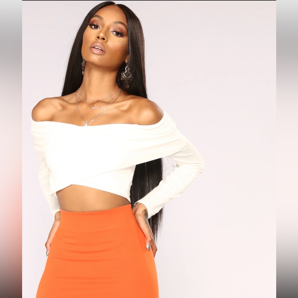 Fashion Nova long sleeve crop top NWT